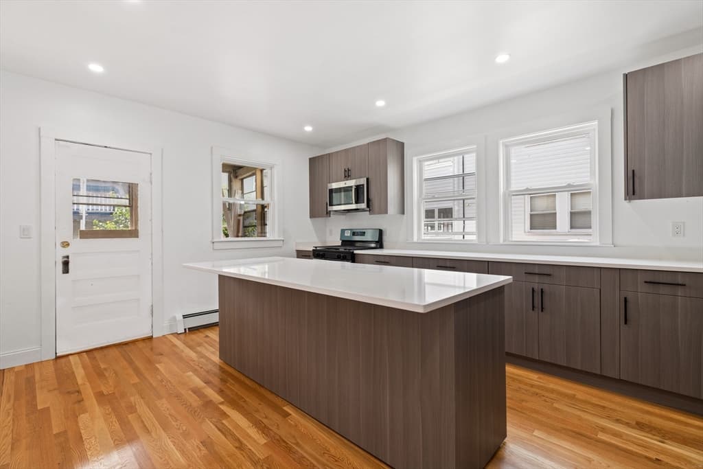 46 Revere St., Everett MA 02149 photo 3