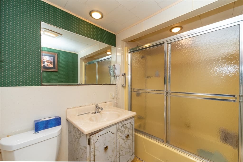 28 Highland St, Southborough MA 01772 photo 8