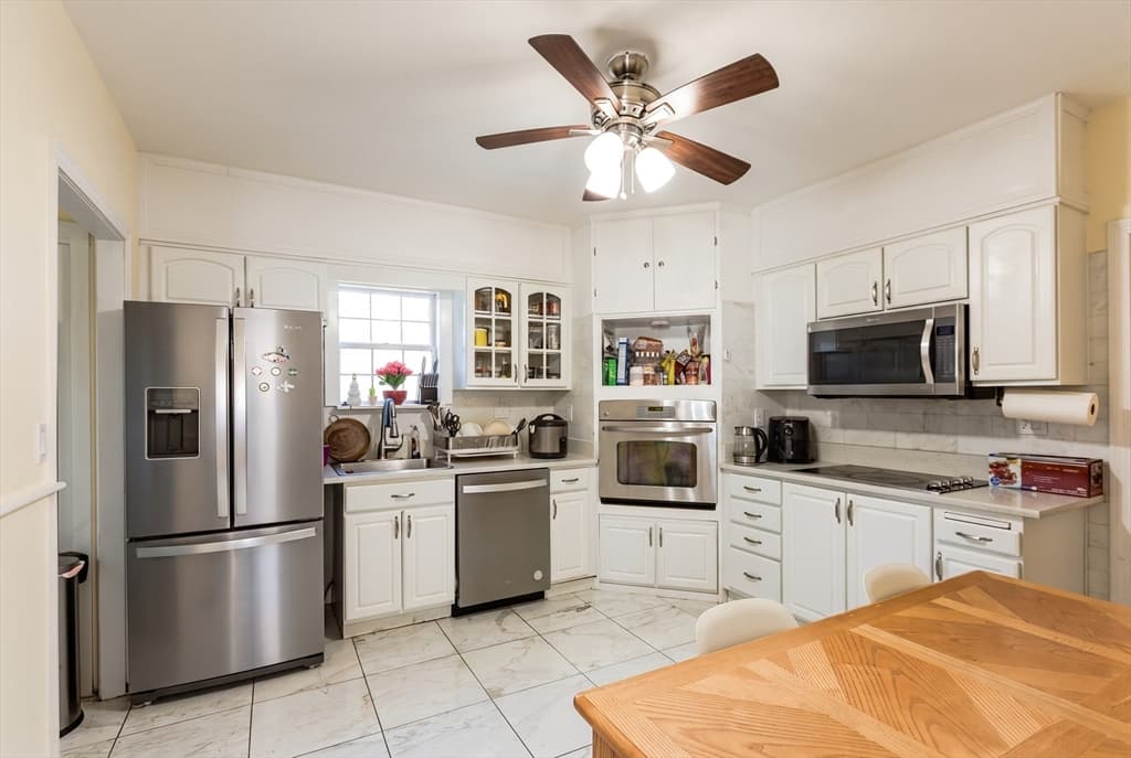 78 Arnold St, Quincy MA 02169 photo 8