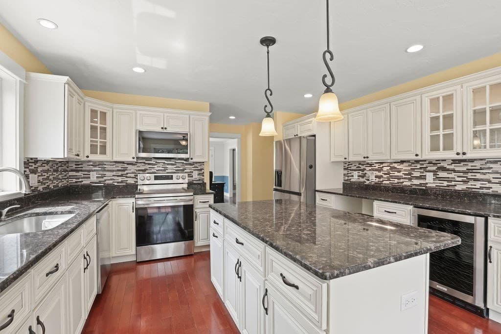 10 Pond Edge Trl, Wareham MA 02571 photo 9