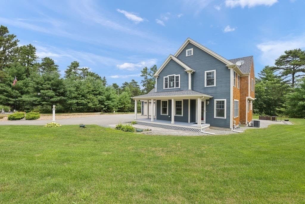 10 Pond Edge Trl, Wareham MA 02571 photo 4