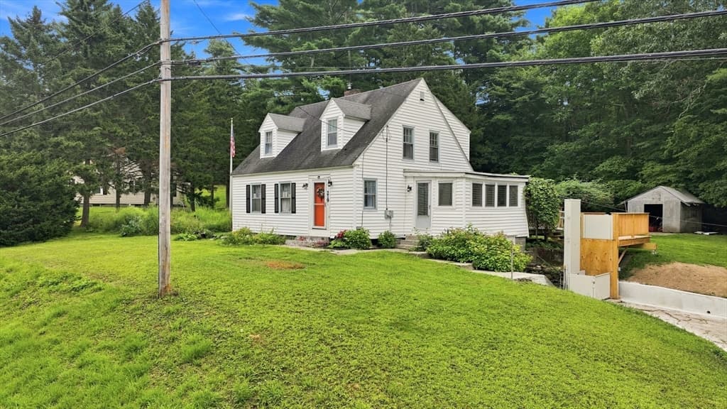 219 Old Warren Rd, Palmer MA 01069