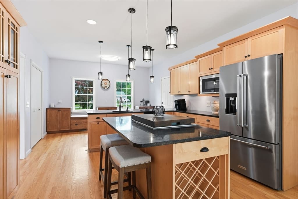 20 Raymond Cir, Westfield MA 01085 photo 10