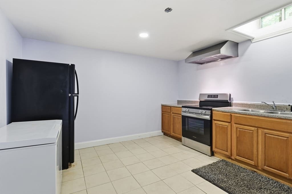 20 Raymond Cir, Westfield MA 01085 photo 37