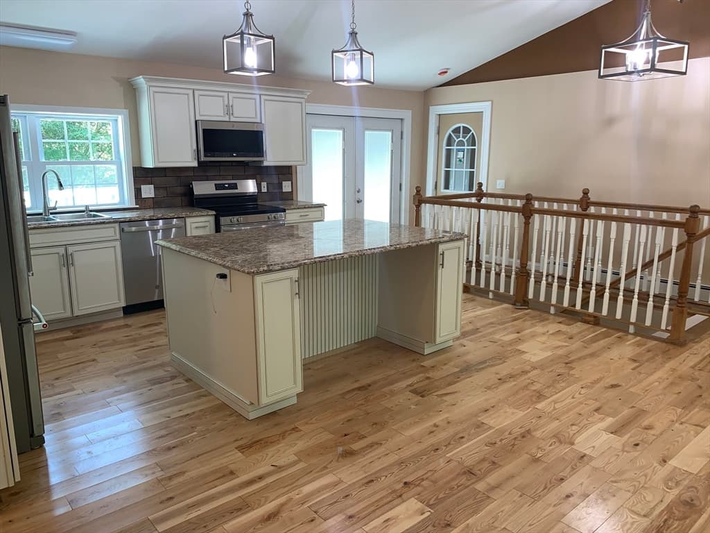 Single Family Residence at 407 South Road, Templeton MA 01468, Templeton, photo 12 of 34