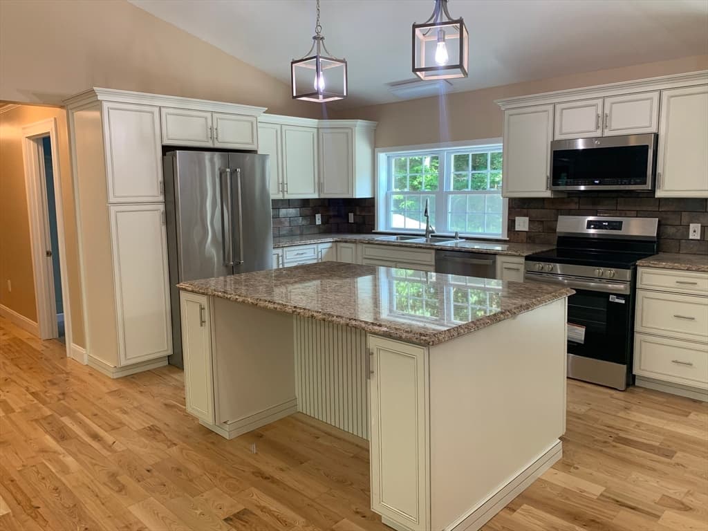 Single Family Residence at 407 South Road, Templeton MA 01468, Templeton, photo 11 of 34
