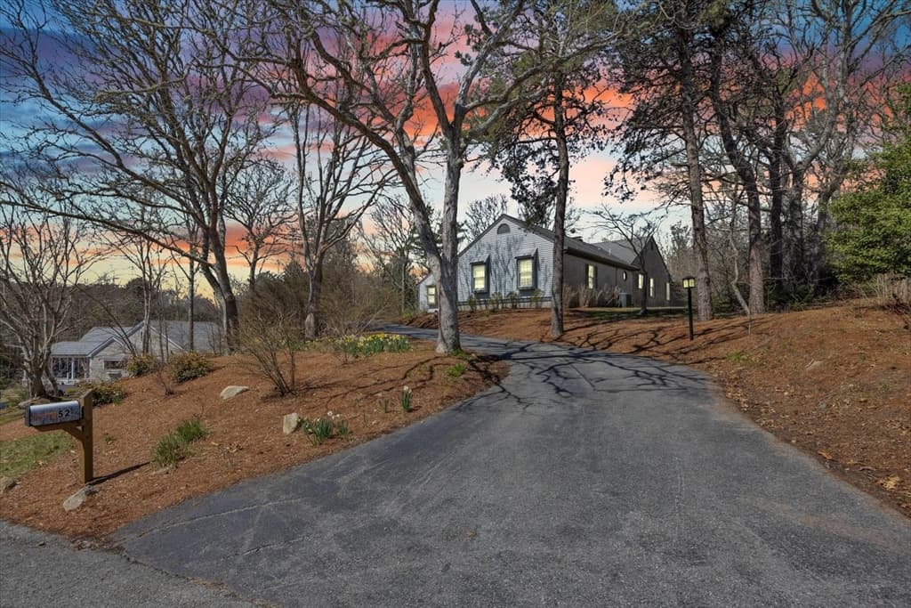 52 Clubhouse Dr, Bourne MA 02559 photo 2