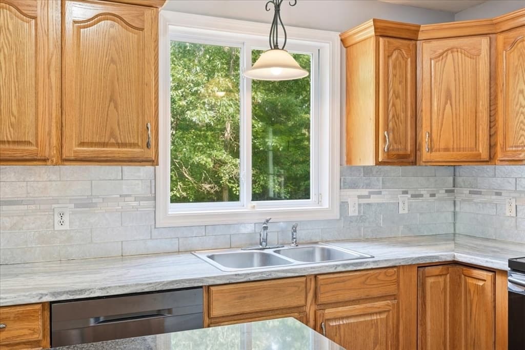 8 Rebecca Rd, Freetown MA 02702 photo 14