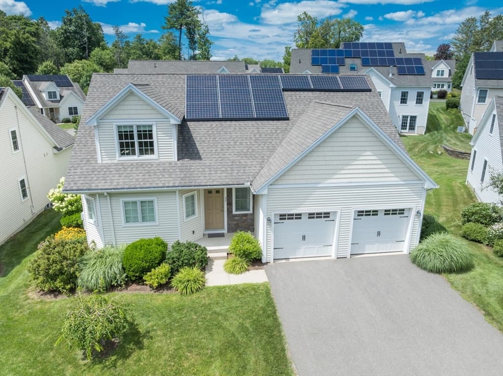 20 Bridge Rd # 33, Northampton MA 01062