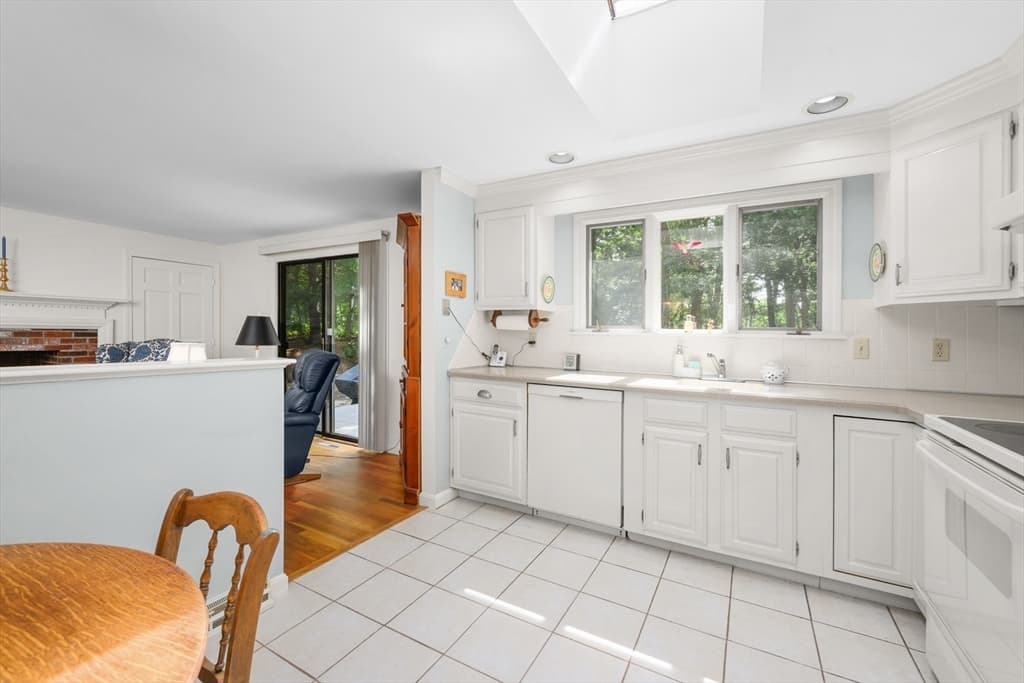 52 Greenland Cir, Yarmouth MA 02675 photo 13