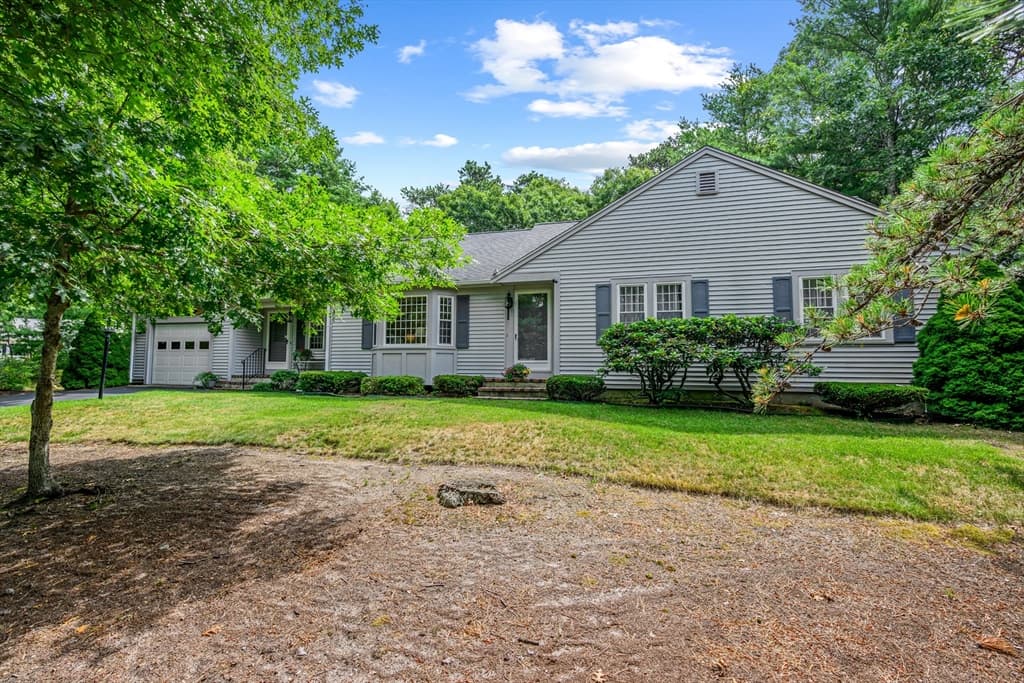 52 Greenland Cir, Yarmouth MA 02675