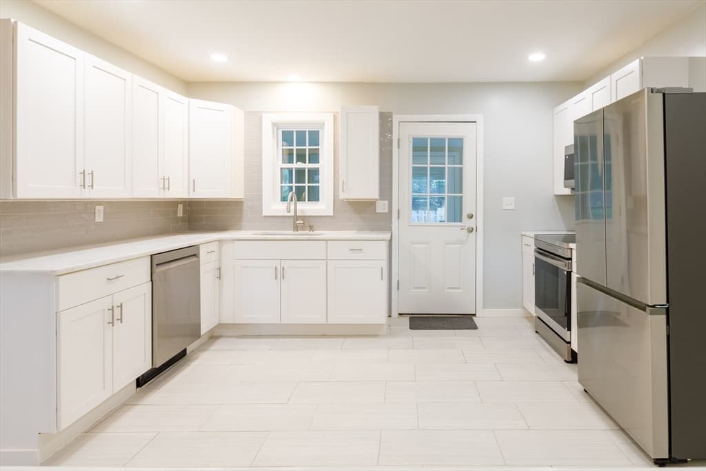 22 Lakeside Ave, Webster MA 01570 photo 6