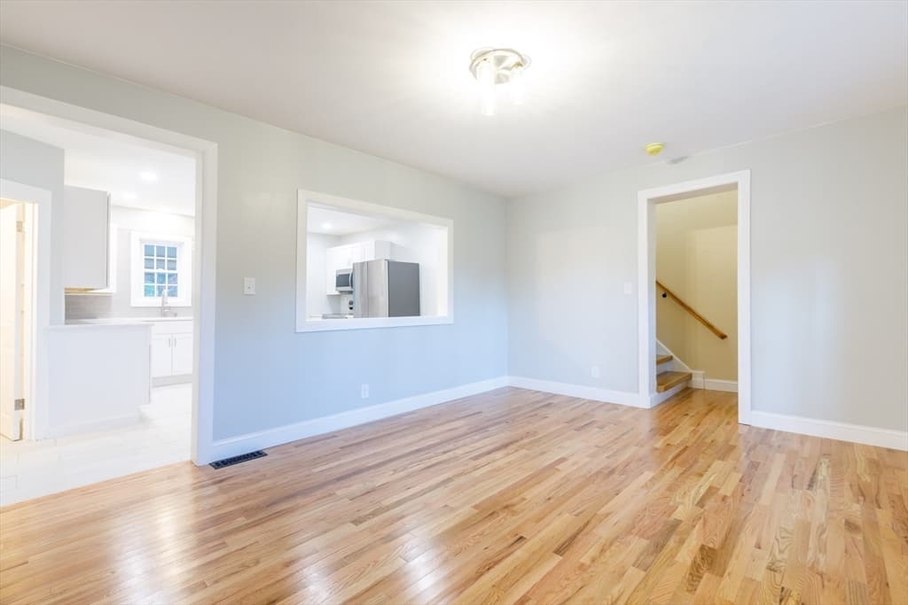 22 Lakeside Ave, Webster MA 01570 photo 5
