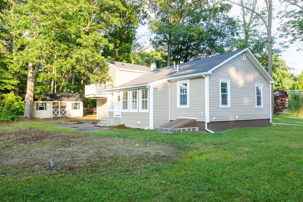22 Lakeside Ave, Webster MA 01570 photo 20