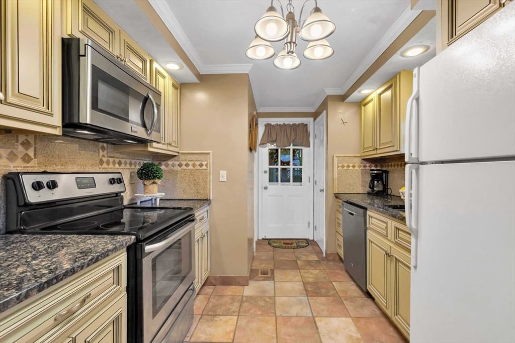 20 Park St, Yarmouth MA 02673 photo 26