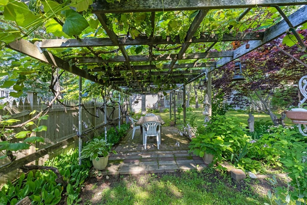 20 Park St, Yarmouth MA 02673 photo 11