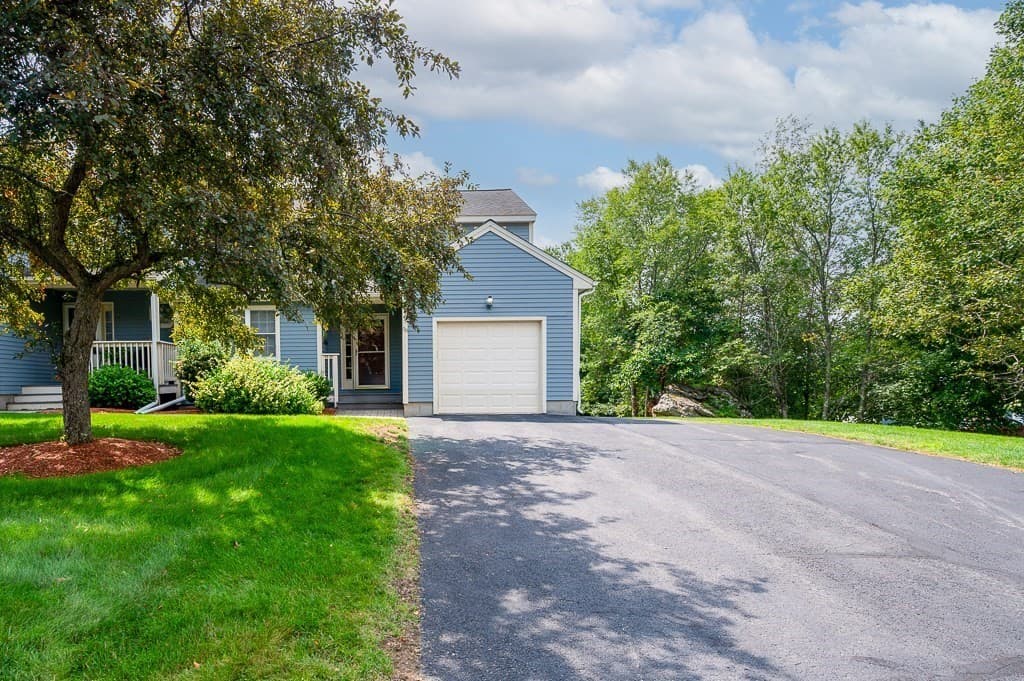 Condominium at 90 Sturbridge Hills Rd # 90, Sturbridge MA 01566, Sturbridge, photo 2 of 38