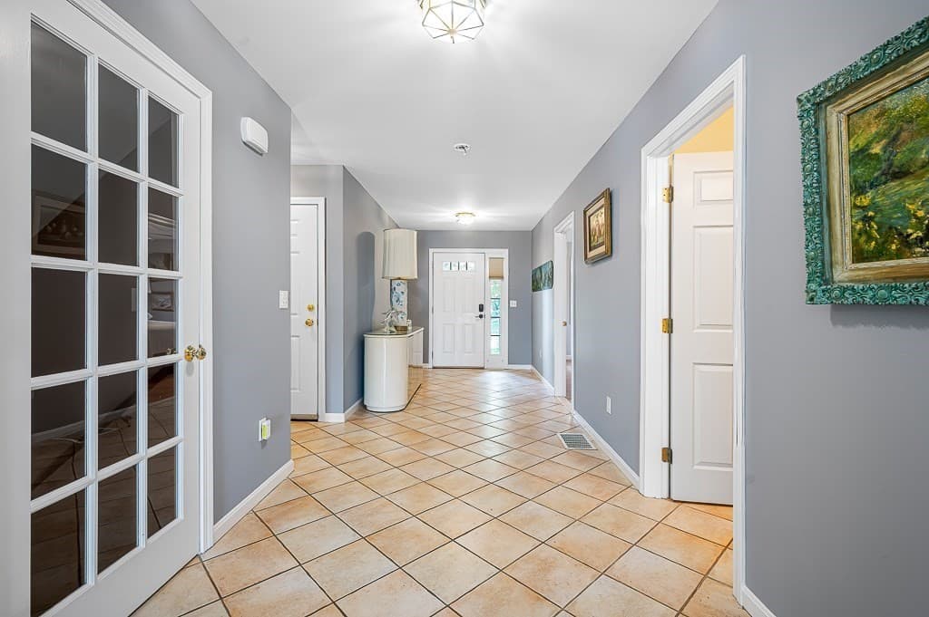 Condominium at 90 Sturbridge Hills Rd # 90, Sturbridge MA 01566, Sturbridge, photo 12 of 38
