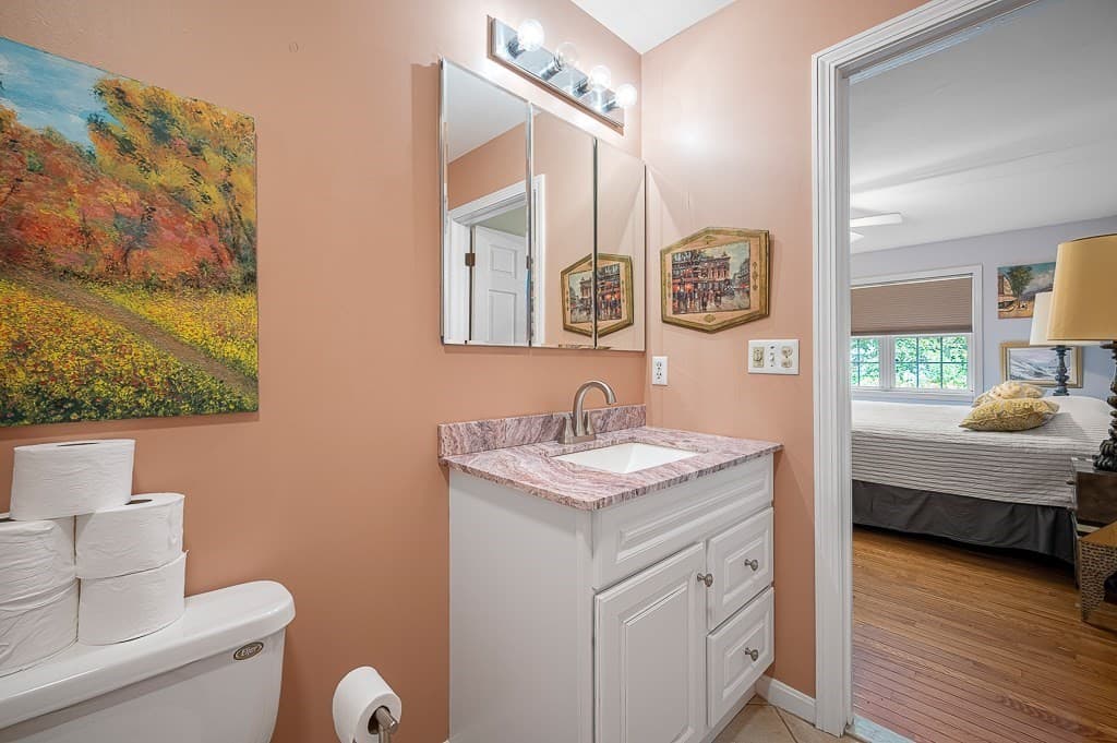 Condominium at 90 Sturbridge Hills Rd # 90, Sturbridge MA 01566, Sturbridge, photo 24 of 38