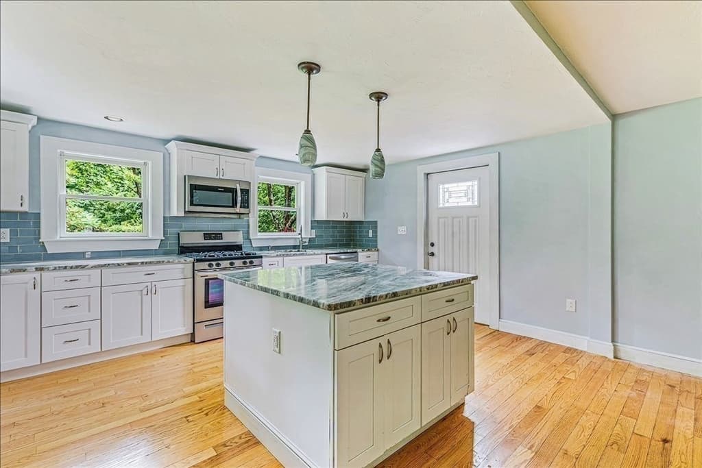 145 Plymouth St, Carver MA 02330 photo 15