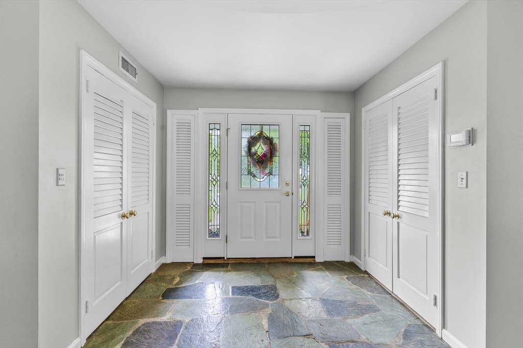 83 Braemoor Rd, Brockton MA 02301 photo 6