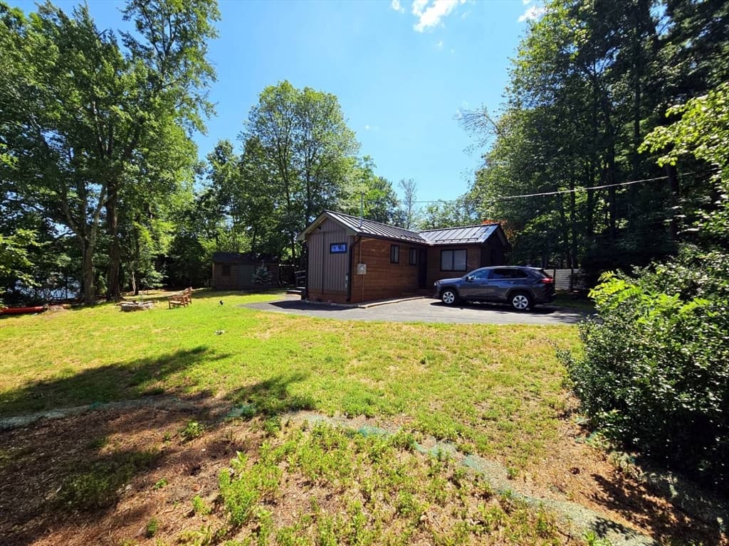 35 Willowwood Ave, Stoughton MA 02072