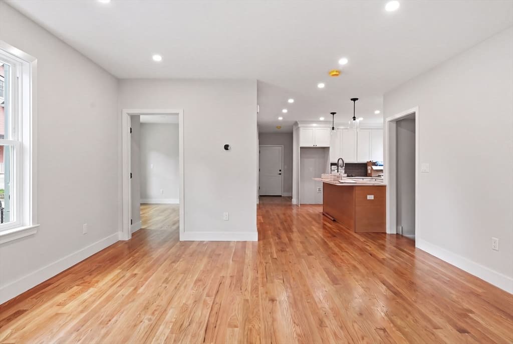 183 Madison St, Malden MA 02148 photo 4