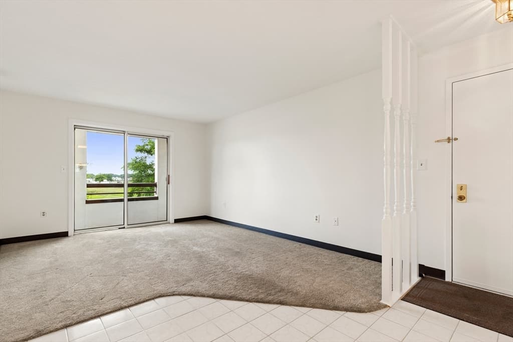 21 Margin St # 27, Lynn MA 01905 photo 3