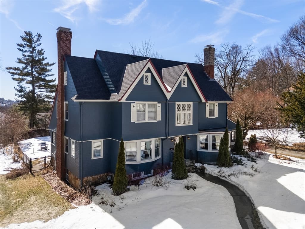 25 Kenwood Ave, Worcester MA 01605 photo 3