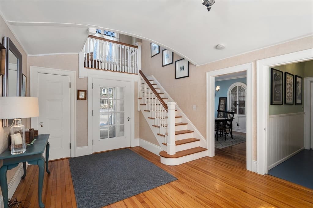 25 Kenwood Ave, Worcester MA 01605 photo 4