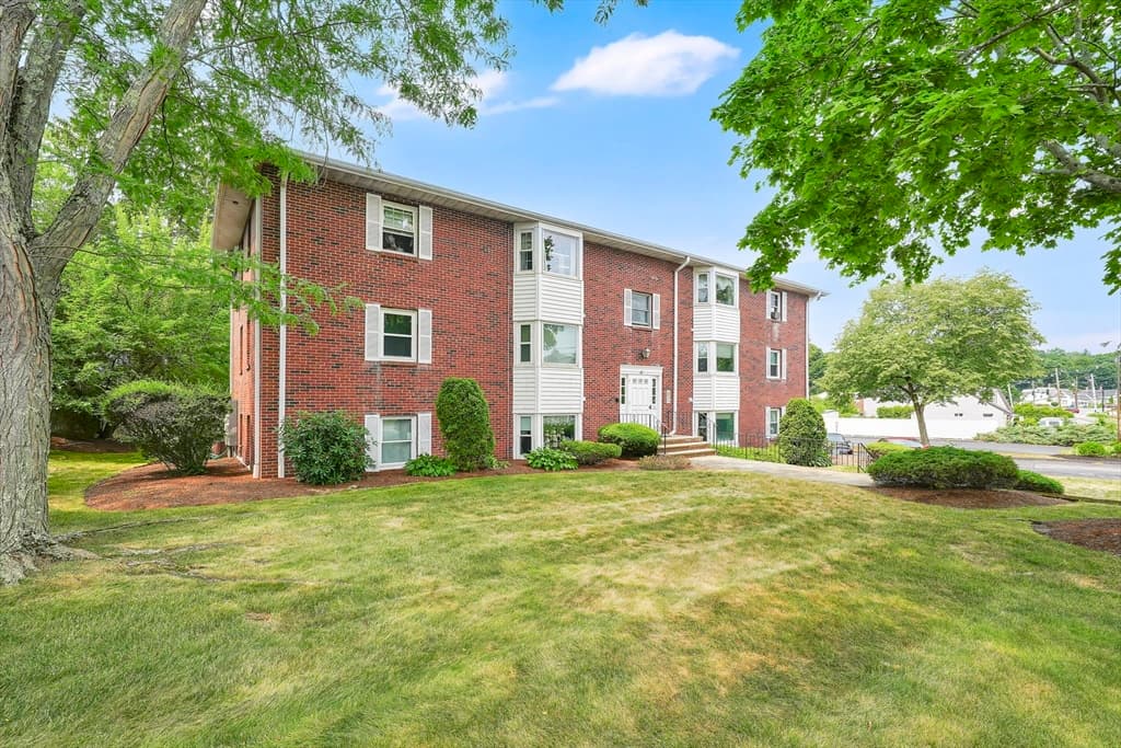82 Neponset St # B, Canton MA 02021 photo 6