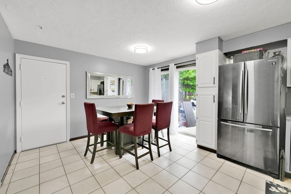 82 Neponset St # B, Canton MA 02021 photo 9