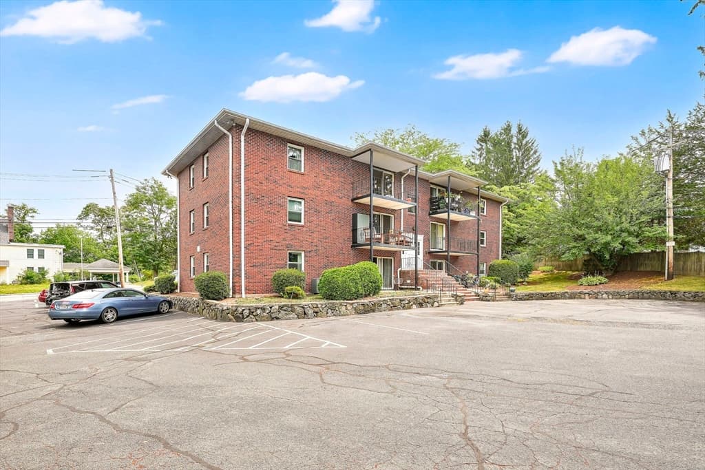 82 Neponset St # B, Canton MA 02021 photo 38