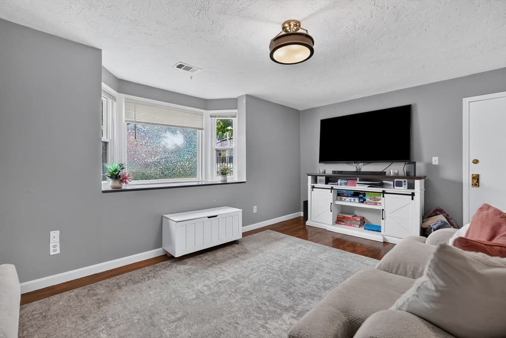 82 Neponset St # B, Canton MA 02021 photo 19