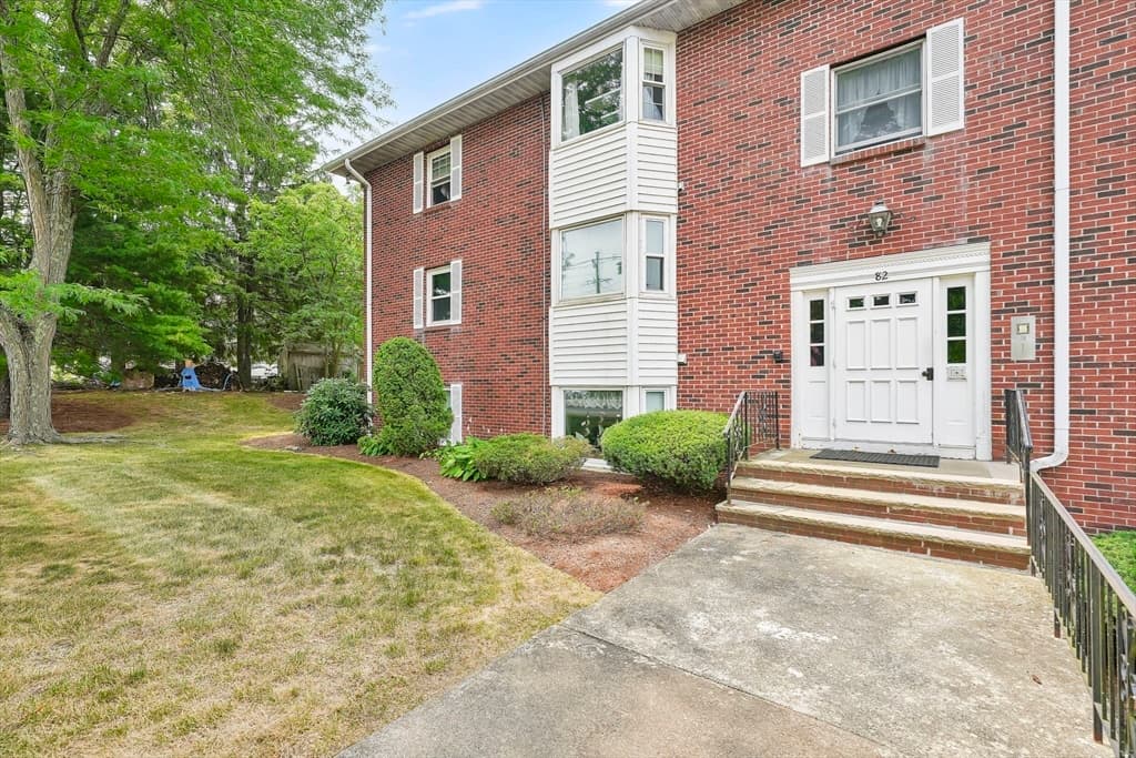 82 Neponset St # B, Canton MA 02021 photo 39