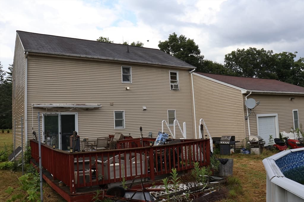 117 Charlton St, Oxford MA 01540 photo 4