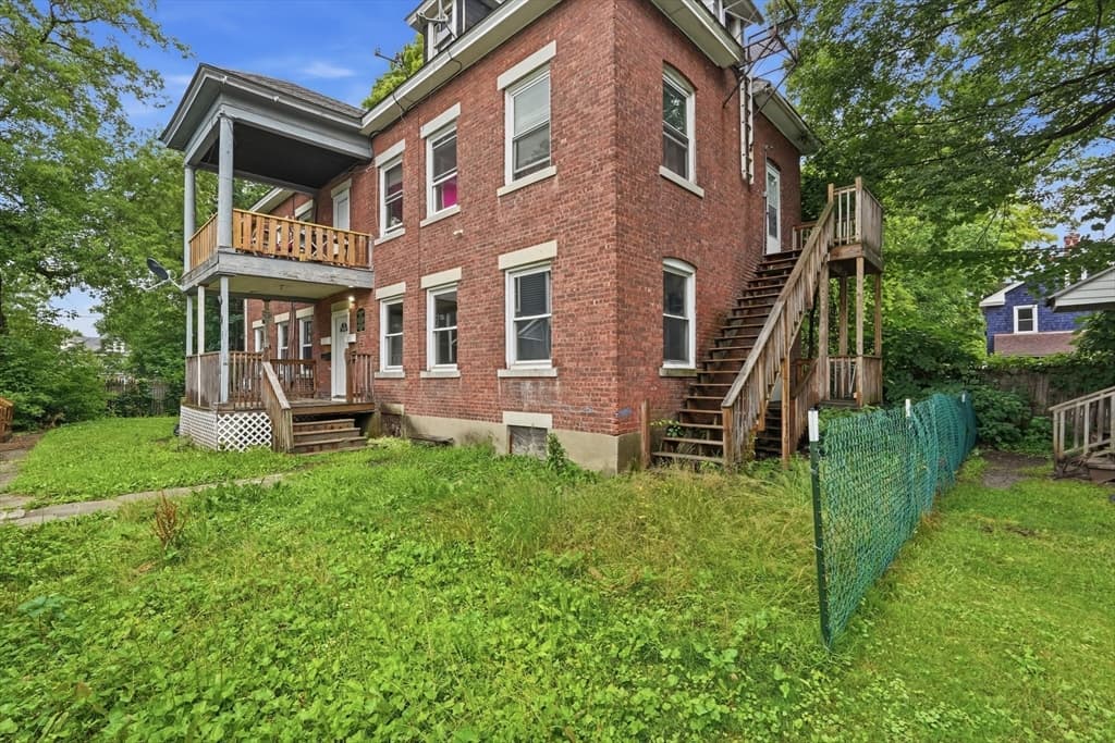 4 Family at 53.5 Orchard St, Pittsfield MA 01201, Pittsfield, photo 38 of 38