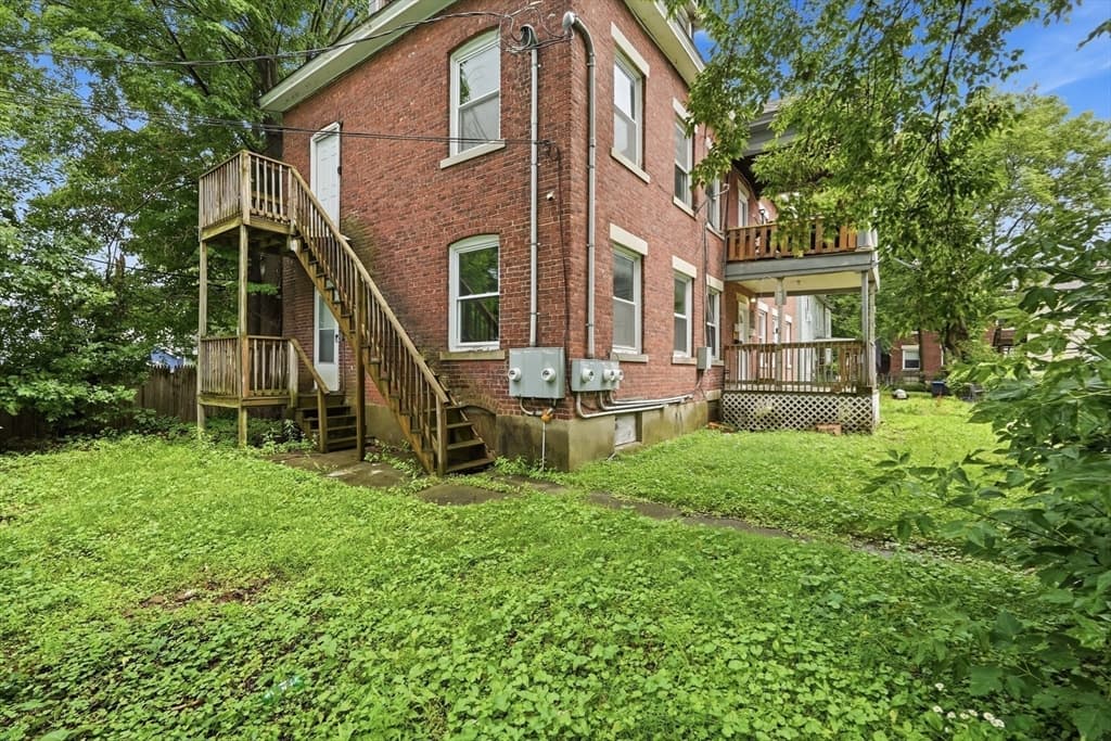 4 Family at 53.5 Orchard St, Pittsfield MA 01201, Pittsfield, photo 35 of 38