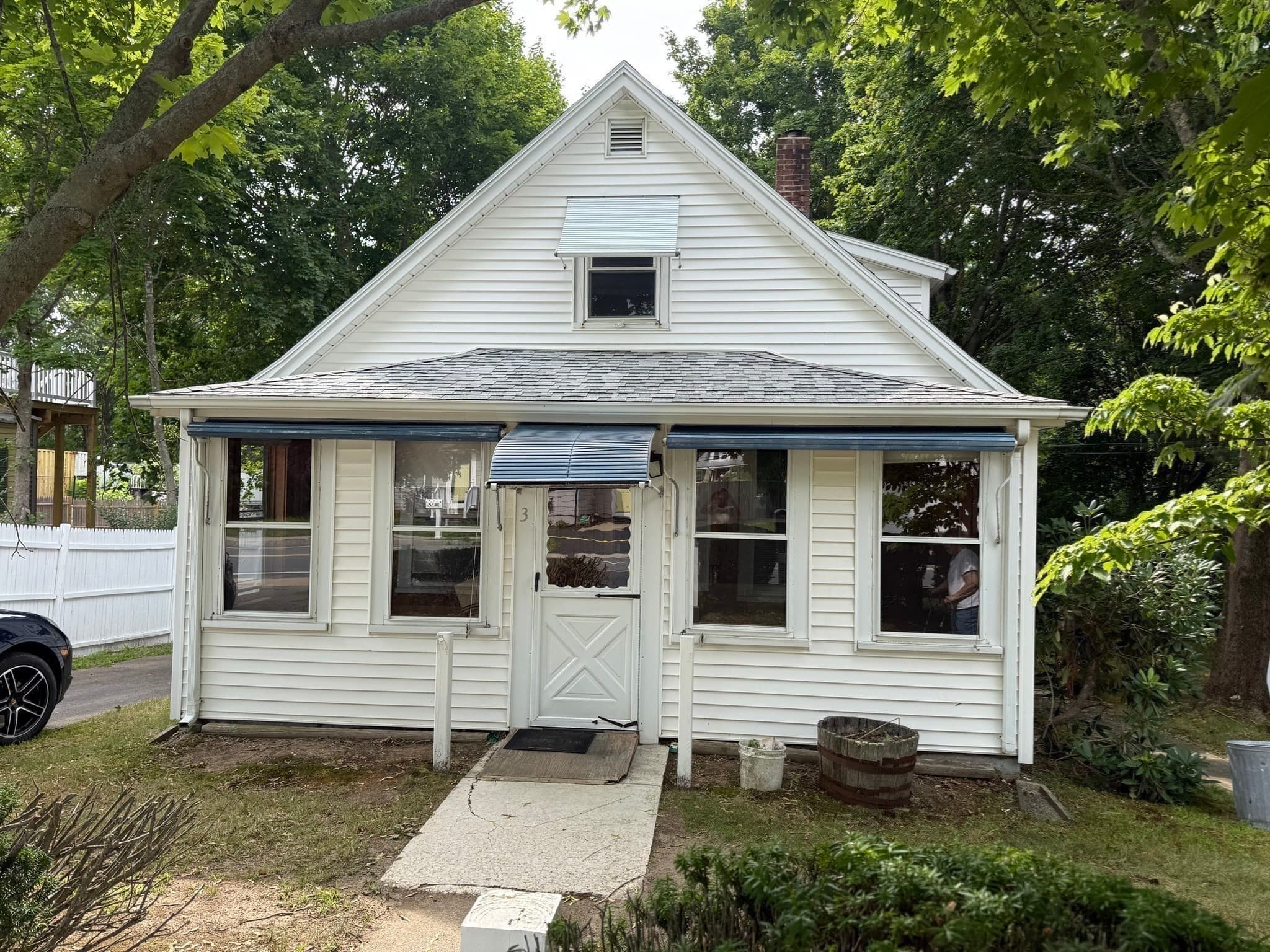 2 Family - 2 Units Up/Down at 3 Lawton Street, Taunton MA 02780, Taunton, photo 5 of 39