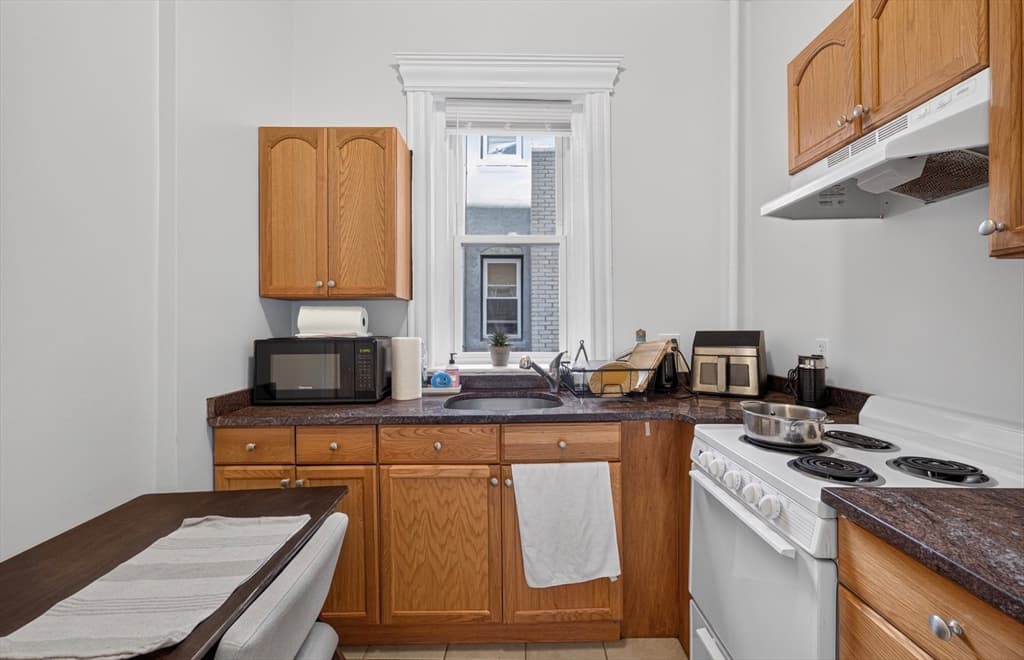 69 Park Drive # 3, Boston MA 02215 photo 2