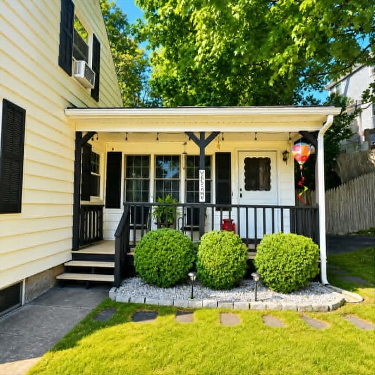 18 Hunnewell Rd, Worcester MA 01606 photo 2