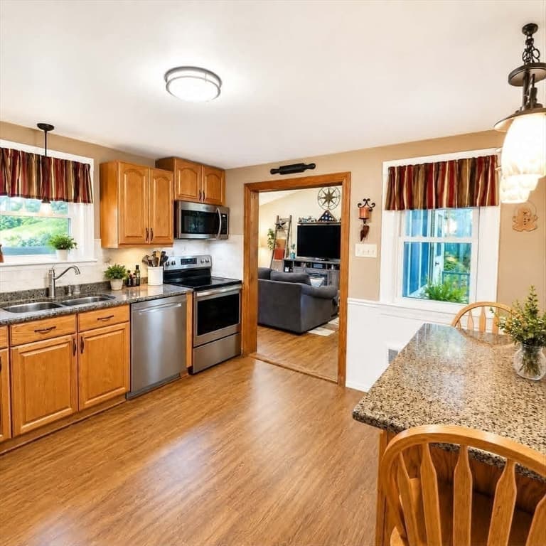 18 Hunnewell Rd, Worcester MA 01606 photo 11