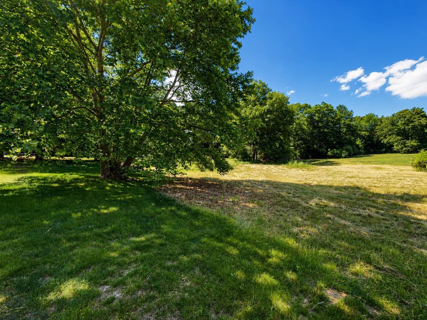 Residential at 15 Fiske Pond Rd, Holliston MA 01746, Holliston, photo 3 of 4