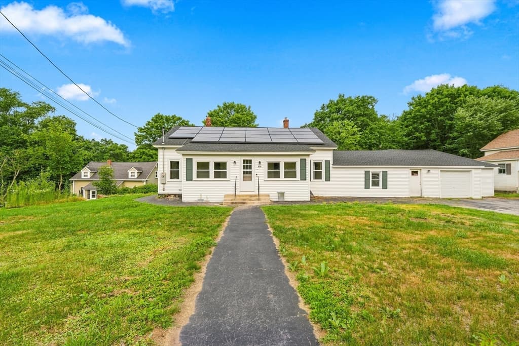 270 N Brookfield Road, Barre MA 01005