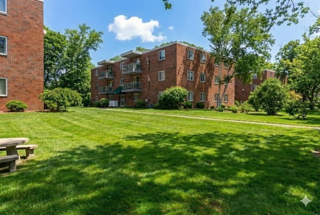 298 Commercial St # 22, Braintree MA 02184