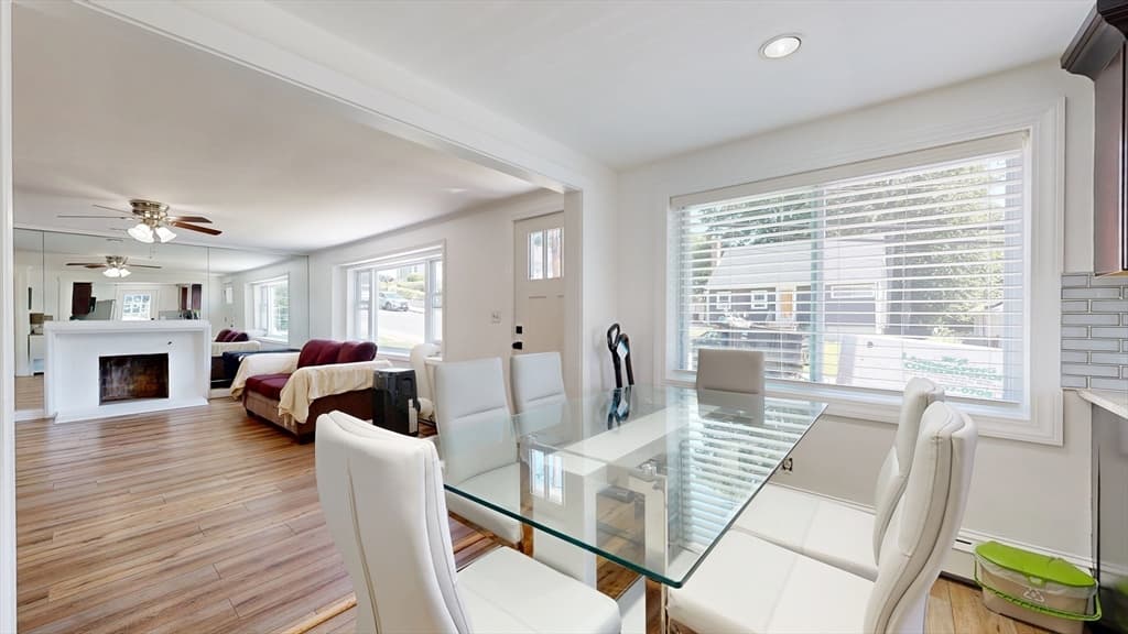 28 Deforest St, Boston MA 02136 photo 6