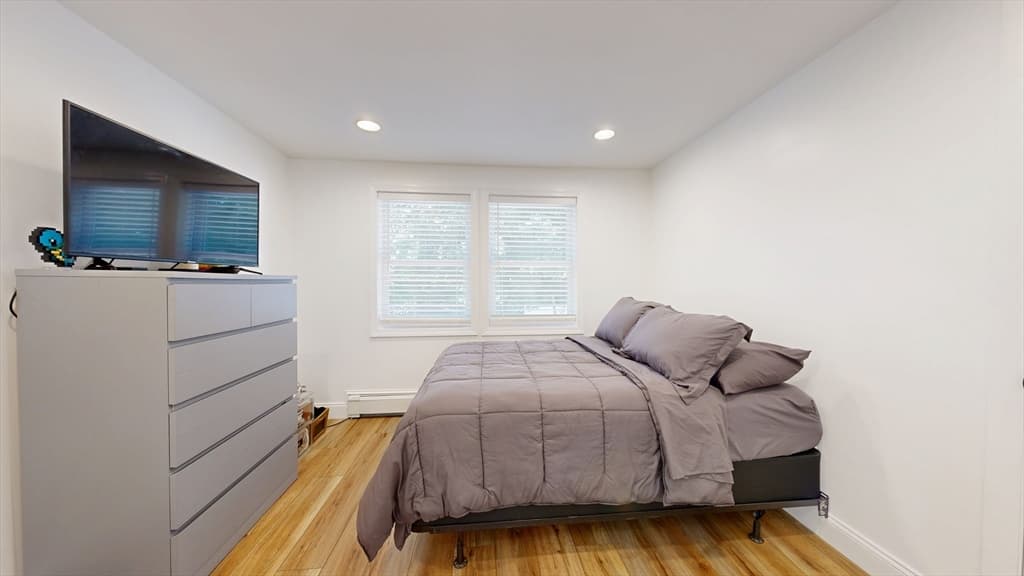 28 Deforest St, Boston MA 02136 photo 14