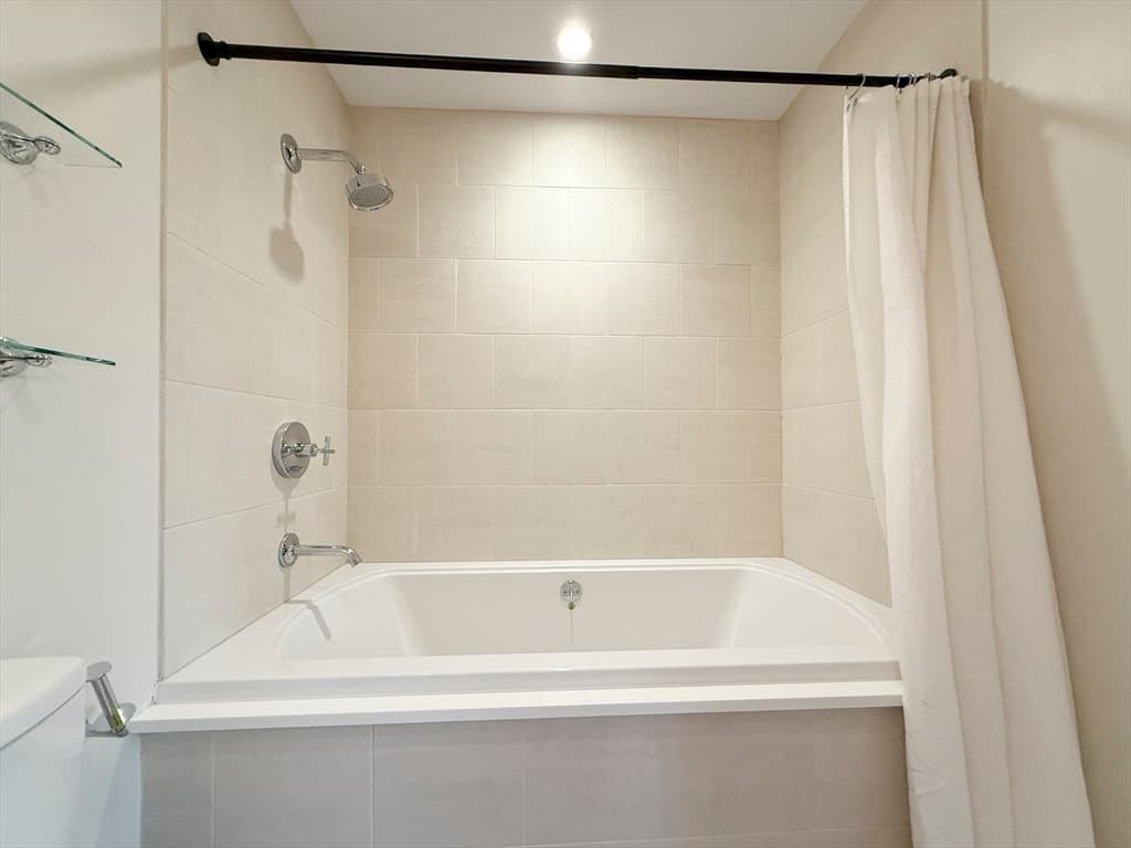 346 Congress St # 518, Boston MA 02210 photo 23