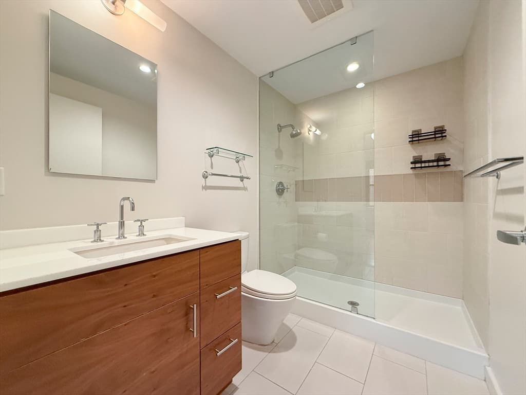346 Congress St # 518, Boston MA 02210 photo 16