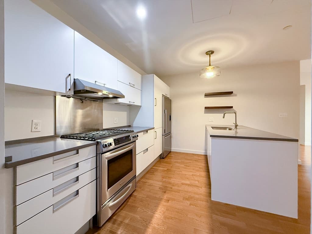 346 Congress St # 518, Boston MA 02210 photo 10